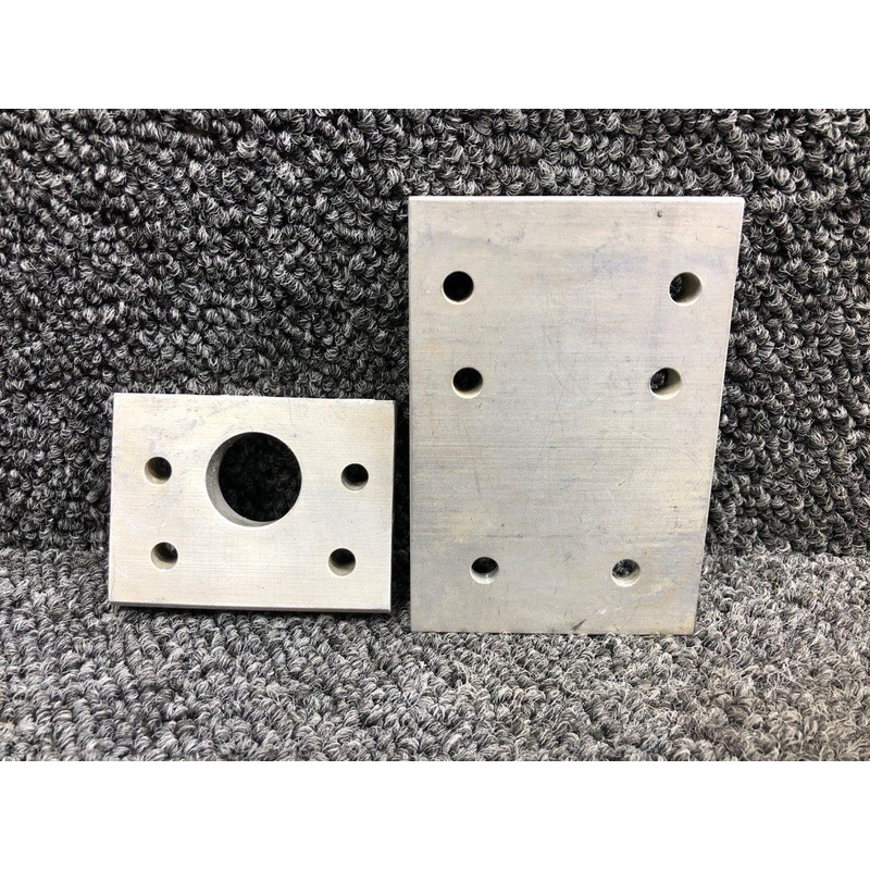 210067-009 (Use: 210067-001) Mooney Main Gear Attach Bracket RH (Minus Zerk)