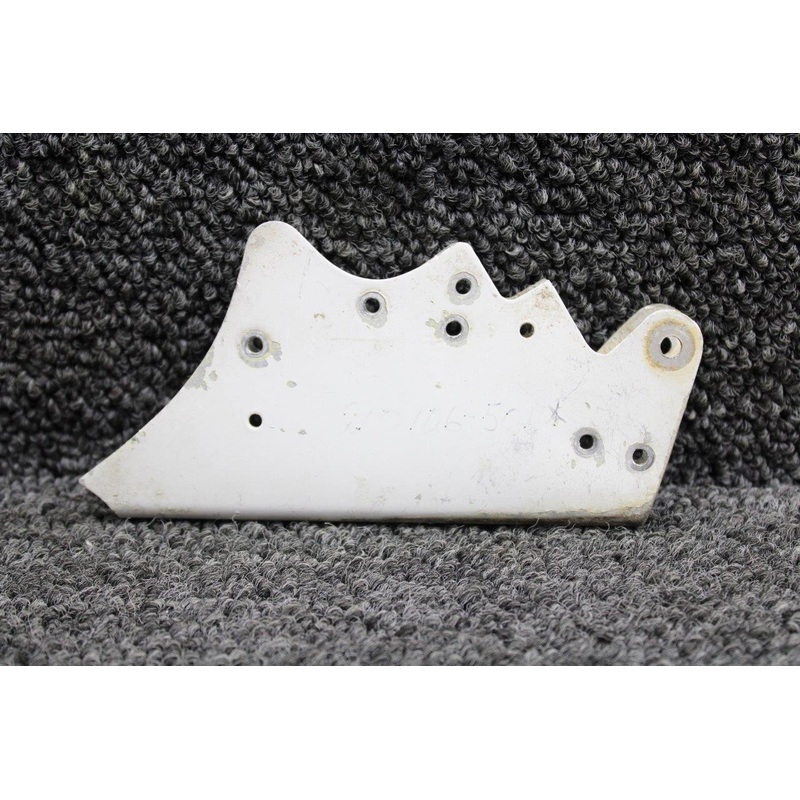 210106-501 Mooney M20 Flap Hinge Fairing LH (Minus Arm) (White)