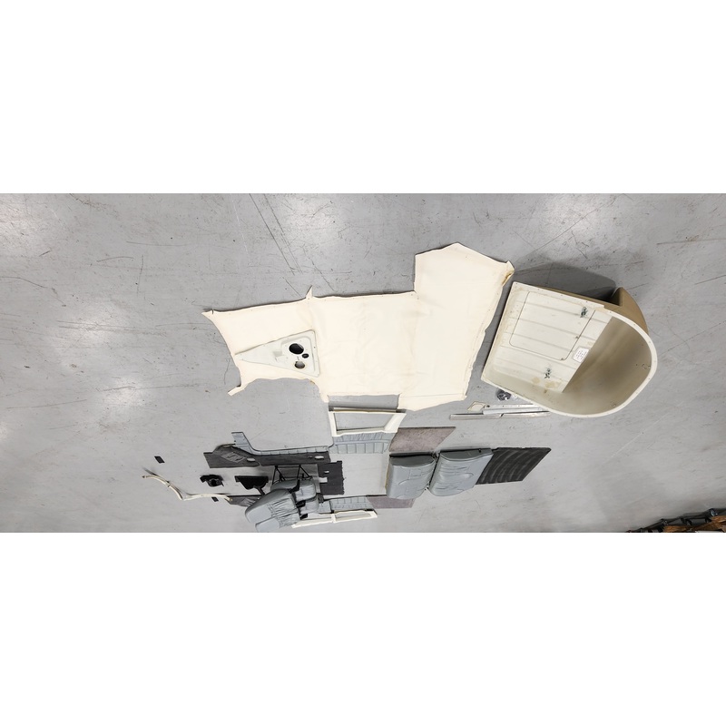 Piper PA28-235 Interior Set With Seats, Plastic, Carpet, Headliner & Side Panels