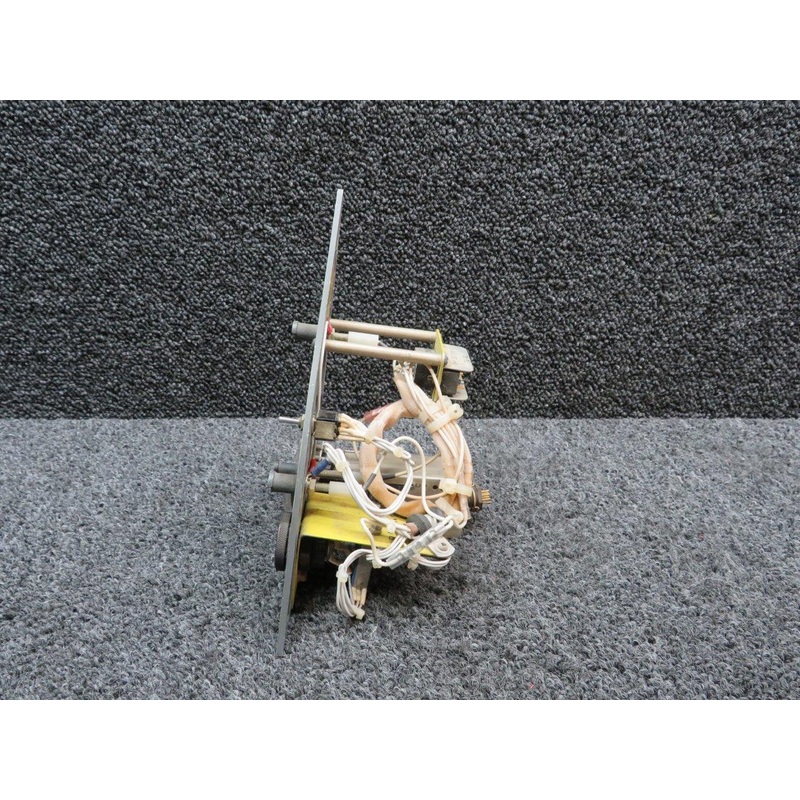 2488334-39 Learjet Pilot Sub Panel w 800496-E Batter Temperature Indicator (28V)