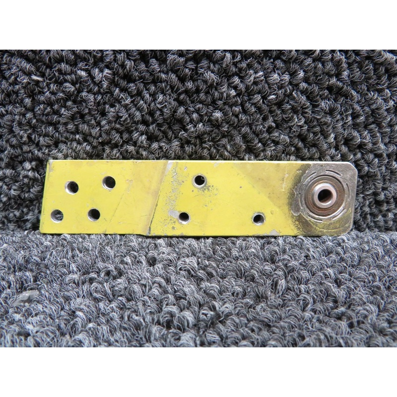 240022-906 Mooney M20 Flap Hinge Block