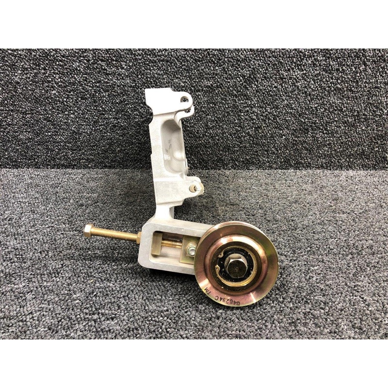 640767 (Use: 657627) Continental Compressor Mounting Bracket with Pulley (NOS)