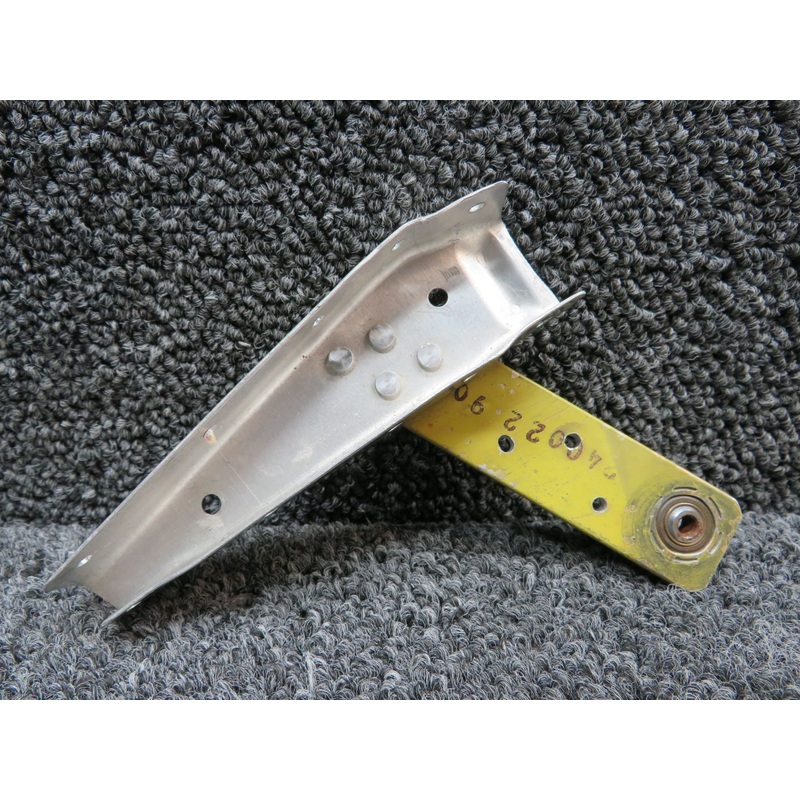 240014-078, 240022-903 Mooney M20 Flap Hinge Rib and Hinge Block RH