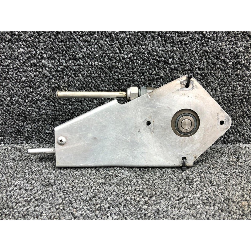 0850599-3 / 0851571-1 Continental IO-470-D Engine Control Box RH W/ Link