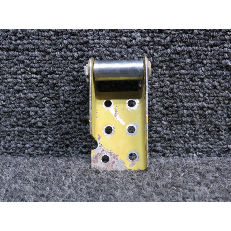 560249-041 Mooney M20K Idler Bracket Emergency Gear Actuator
