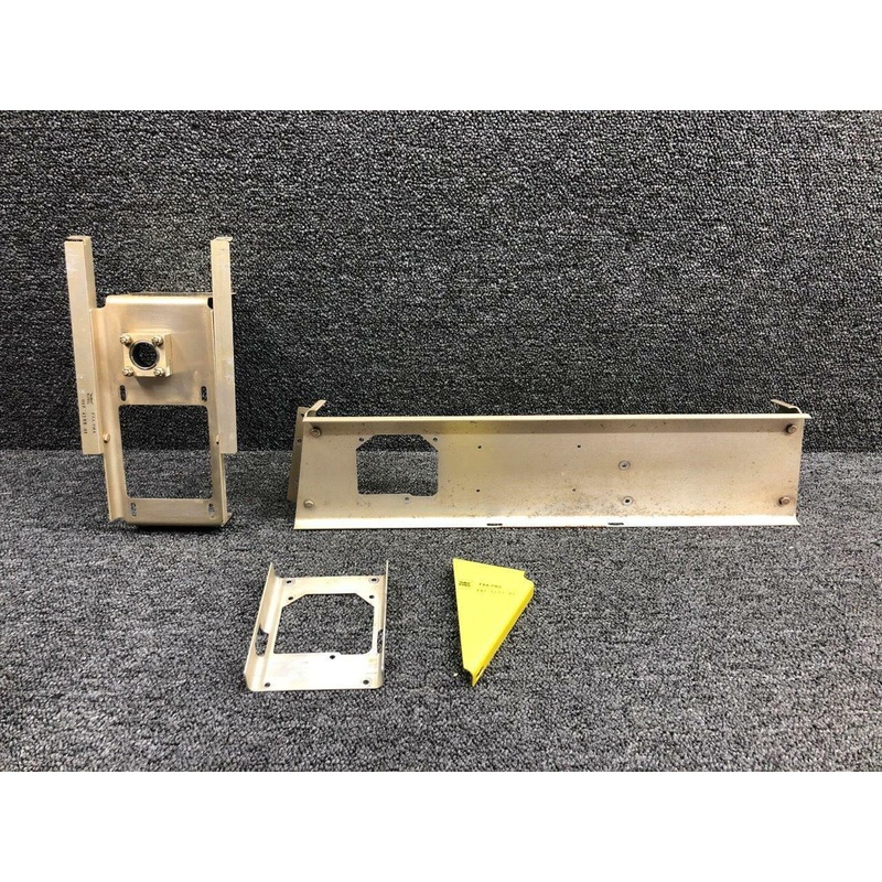 047-4132-01 / 047-5866-01 King Radio Autopilot Mounting Bracket Set
