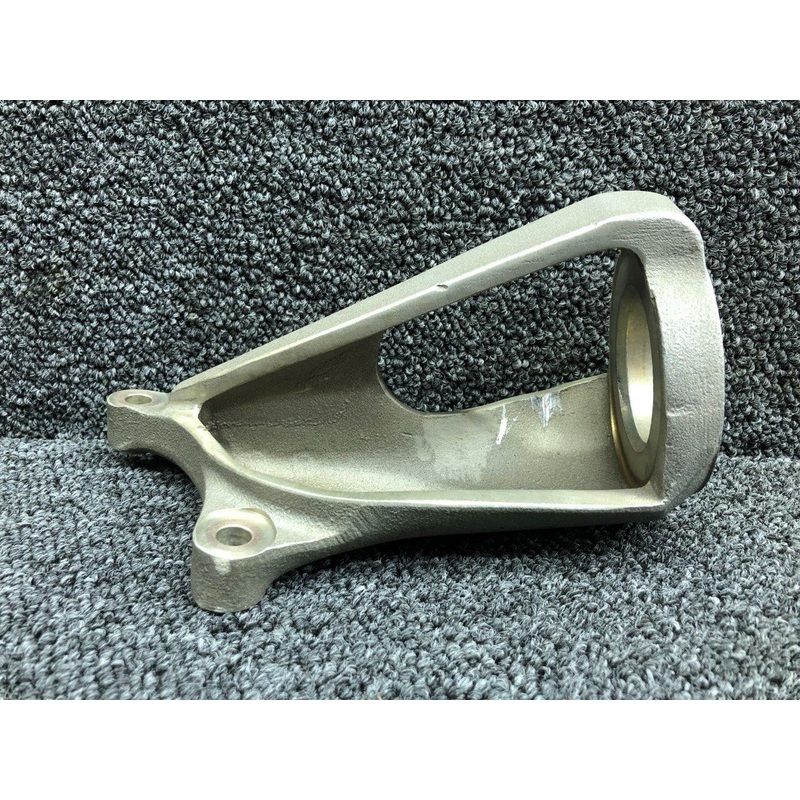 643044 Continental TSIO-520-AE3B Bracket Engine Mount Forward RH
