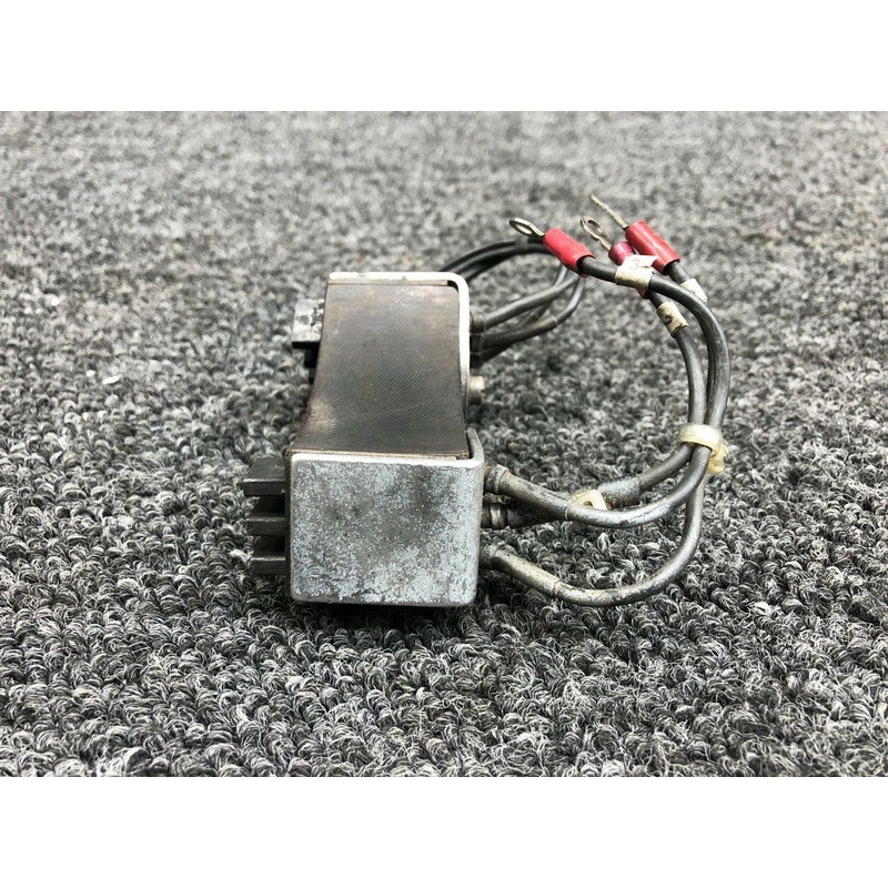 1557405-6 Propeller De-Ice Brush Block and Bracket (SA)