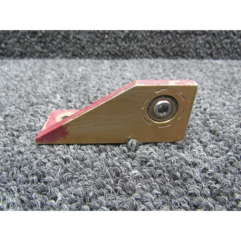 750098-502 Mooney M20K Hinge Flap Jackshaft RH