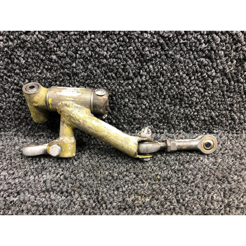 7150 / 7114 Mooney M20E Nose Gear Steering Horn Assembly W/ Link