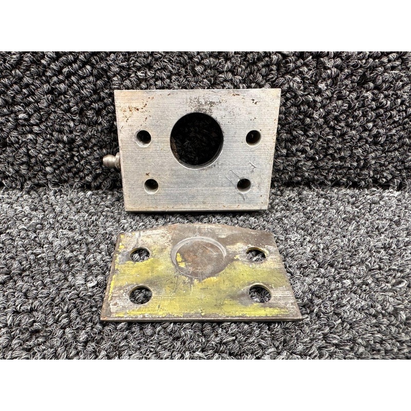 210067-7 (ALT: 210067-007) Mooney M20C Main Gear Bracket Assembly LH