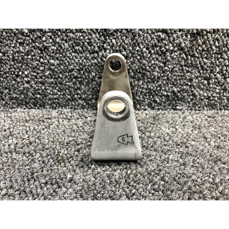 07A21443 Lycoming O-360-A4M Alternator Bracket