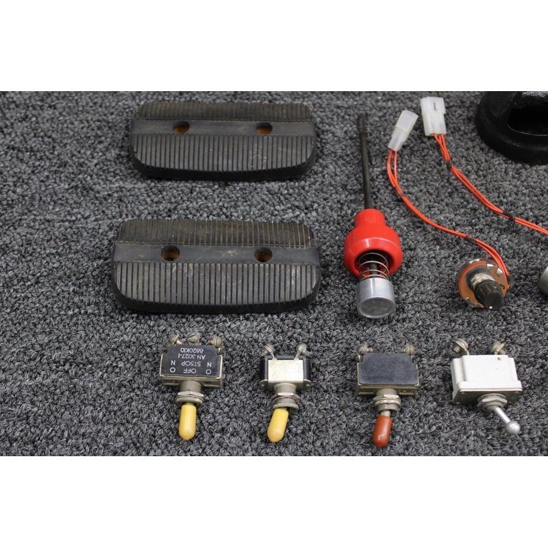 Piper PA28-235 Goodie Bag (Switches, Covers, Mic Jacks)