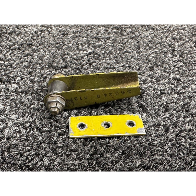 560249-013 Mooney M20K Idler Pulley Bracket Assembly