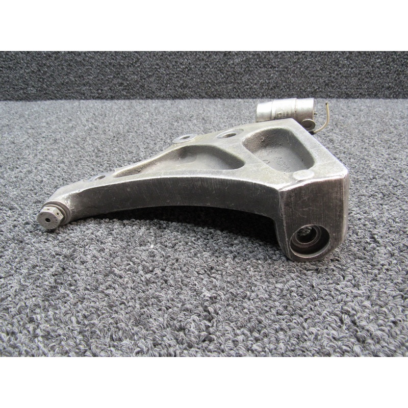 643893 (Use: 643909) T210N Continental TSIO-520-R6 Alternator Support Bracket