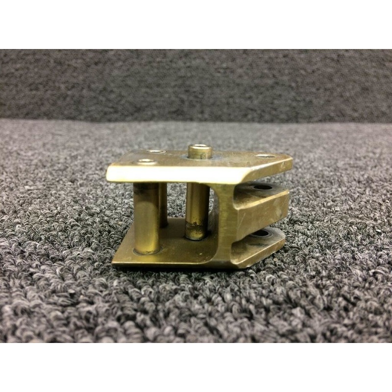 950092-501 Mooney M20E Gear Actuator Attach Lug