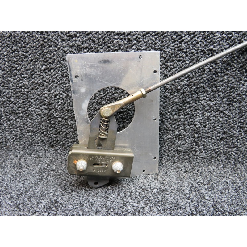 H-910-1 / 340124-017 / 310080-505 Mooney M20J Latch Cabin Door Upper W/ Plate