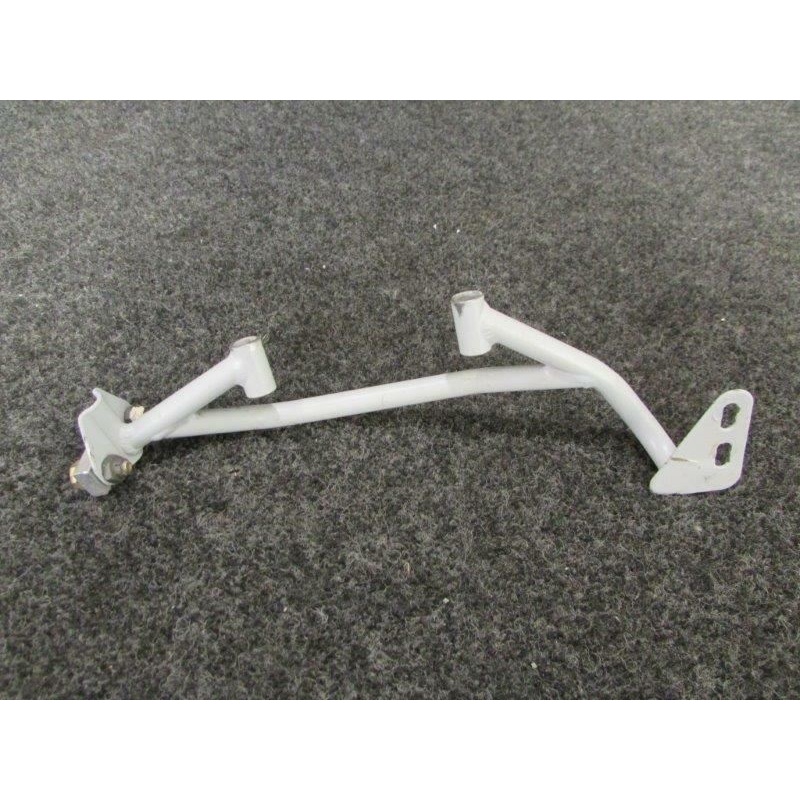 1250986-6 Lycoming TIO-540-AJ1A Mixture and Throttle Bracket