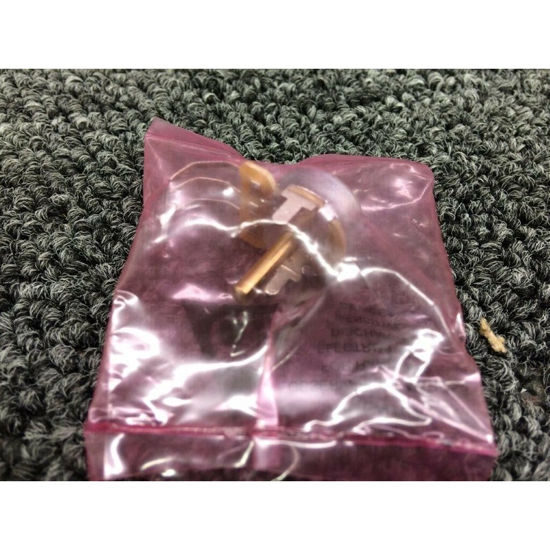 133-00133-0001 Resistor VA15K (New Old Stock) (CAP)