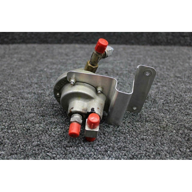 636915 (Use: 642100-5) Cessna 340 Continental TSIO-520-N Fuel Pressure Regulator
