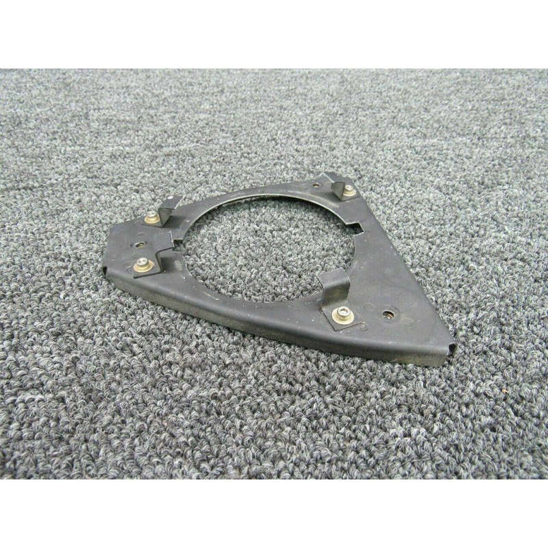 RD-5005-R Piper PA28R-180 RMD Wing Tip Landing Light Retainer RH Aftermarket