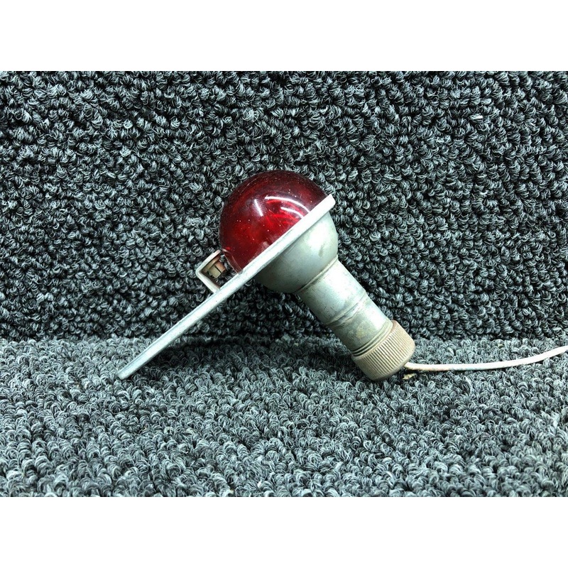 W1285-2 Mooney M20B Wing Navigation Light Base W/ Lens (Volts: 14)