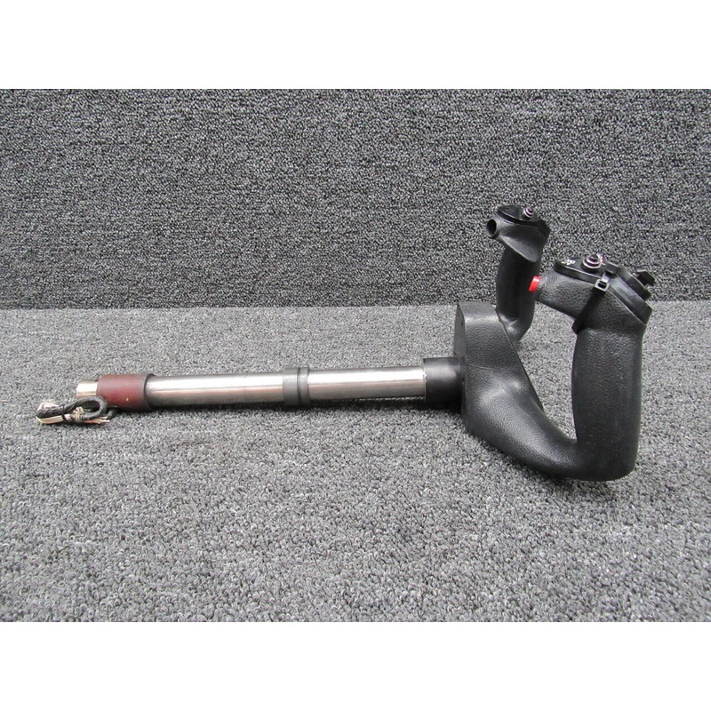 100572-002 Piper PA28-181 Control Wheel Assembly Pilot W/ Trim & Mic Switches