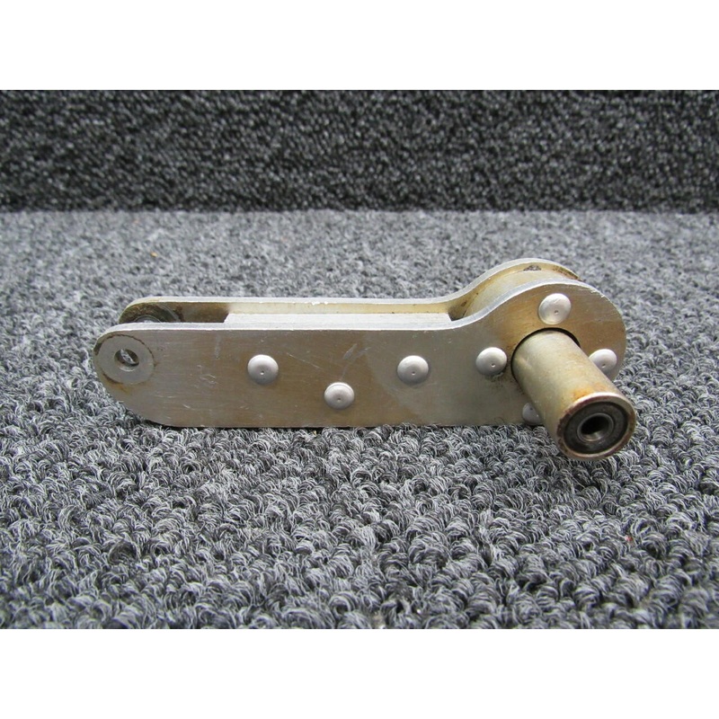 913033-000 (Casting#: 913033-007) Mooney M20E Aft Elevator Bellcrank Assy