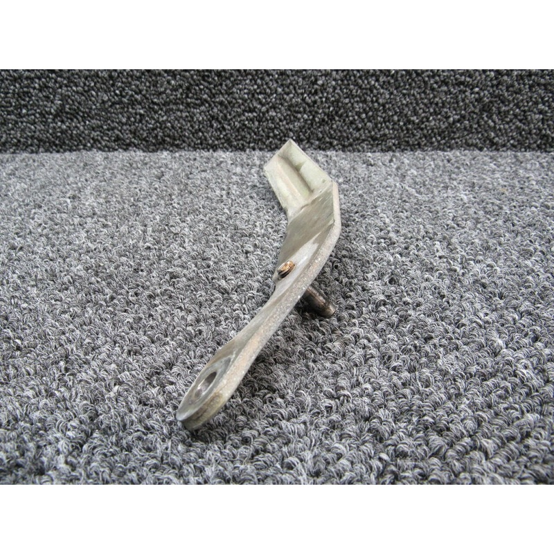 630039 Continental IO-470-L15  Generator Bracket (Notched)