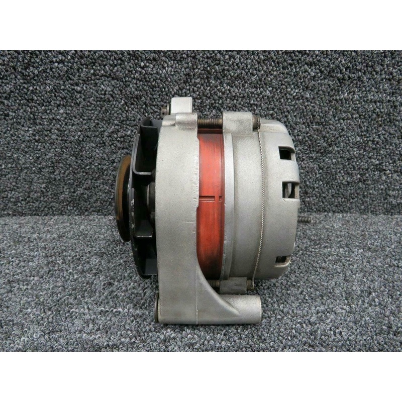 D0FF10300B Cessna T210L Continental TSIO-520-H Aerotech Alternator (28V)