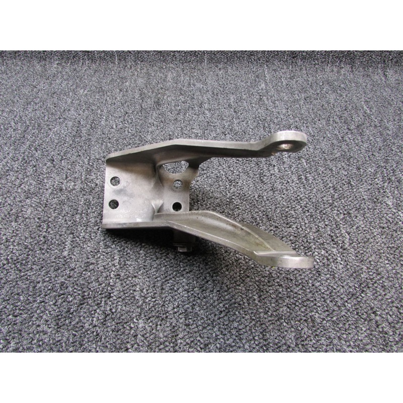 07A21030 (Use: 07A21292) Lycoming TIO-540-AE2A Compressor Mounting Bracket