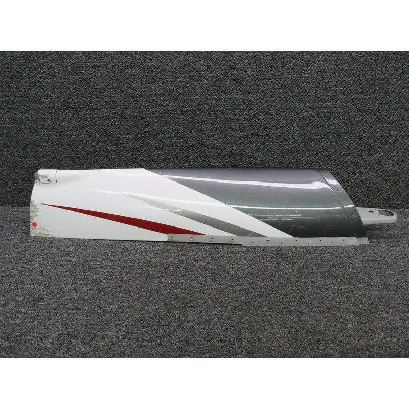 210413-906 Mooney M20M Wing Tip Assembly RH, Lighted (28V)
