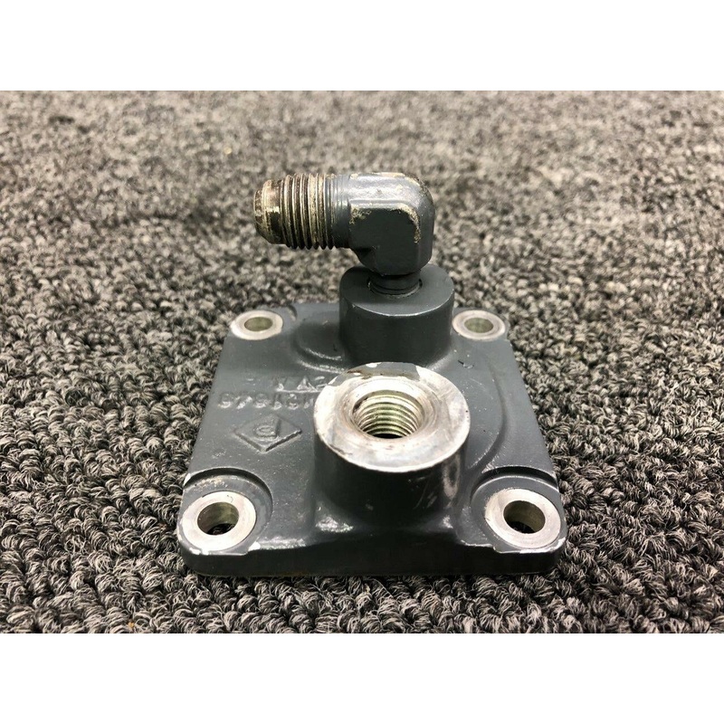 21M23737 Piper PA46-350P Lycoming TIO-540-AE2A Oil Filter Base Cover