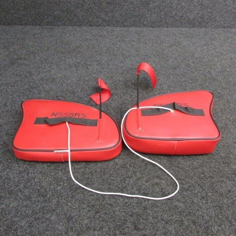 Piper PA46-350 Kennon Cowl Plug W/ Flag (RM)
