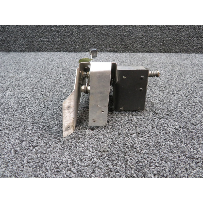 660150-037 Mooney M20F Bracket Carburetor, Power Boost  with Levers