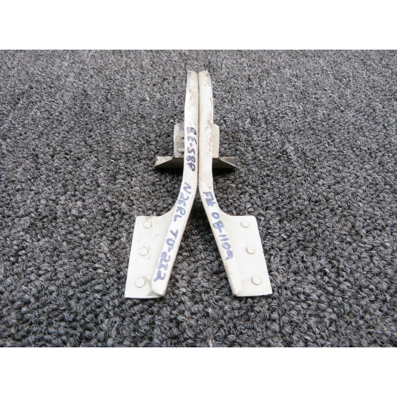08-1109 Gear Door Bracket