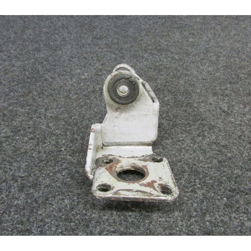 1250213-15 TCM Continental Alternator Support Bracket O-470